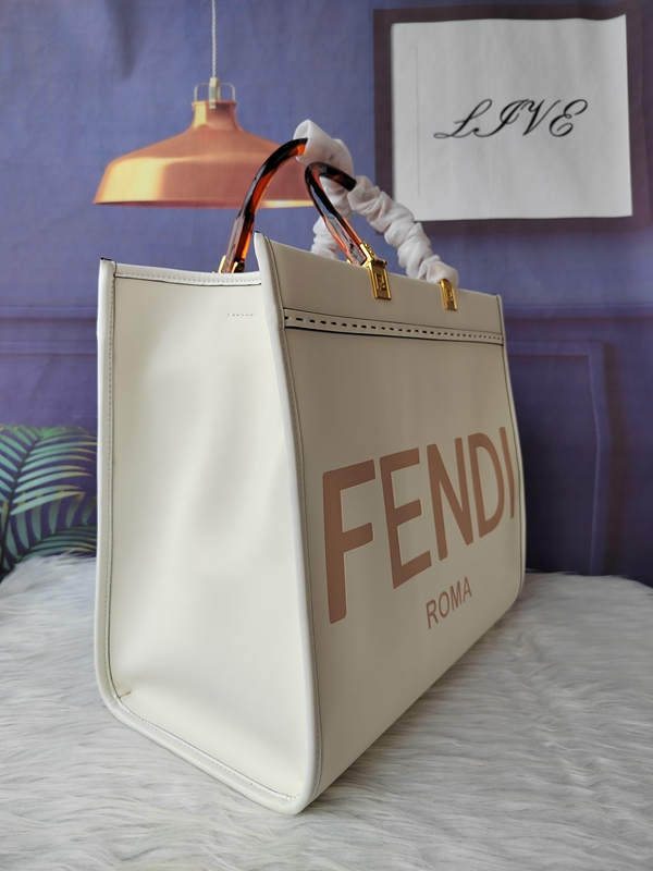 スーパーコピーブランドバッグ内部構造